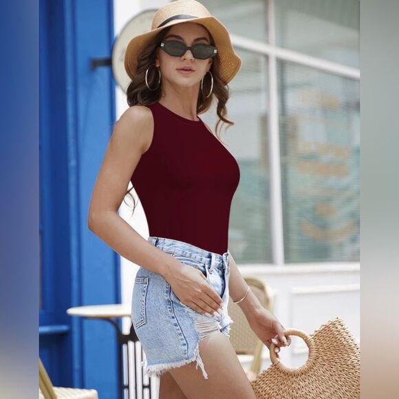 Sleeveless Crew Neck Tank Top Bodysuit Small Burgundy (57) - Picture 3 of 7